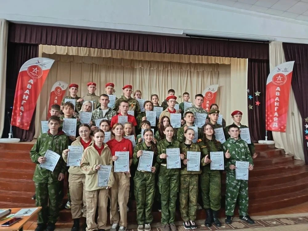 С 11 по 15 мая на базе ВПЦ «Авангард» прошла военно‑патриотическая профильная смена. Ле...