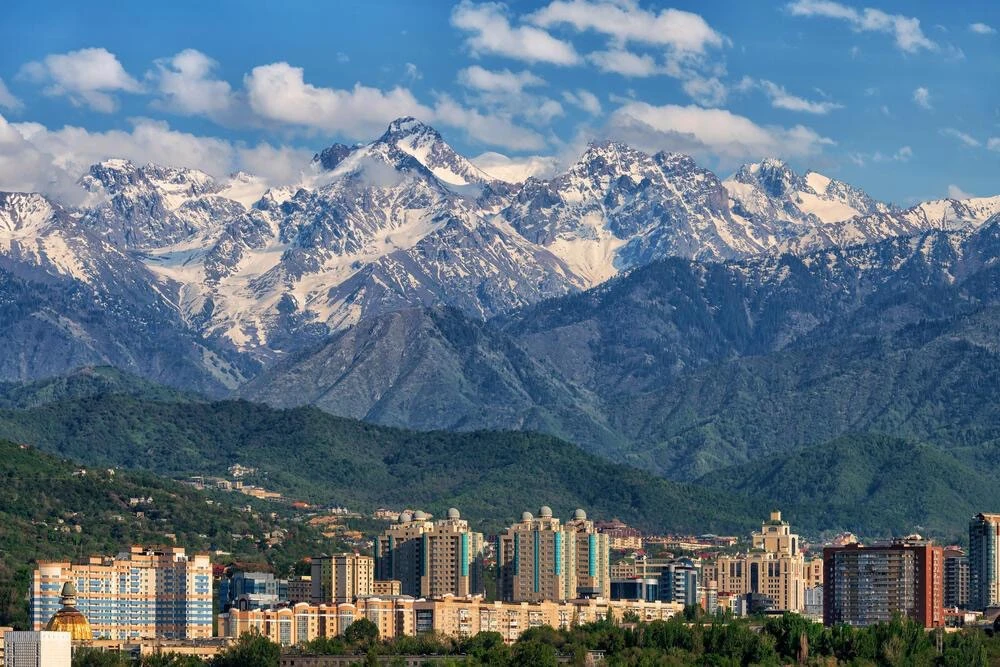 🇰🇿 Съездить не успели.. Казахстан вводит платный въезд для иностранцев с 30 ноября 😨