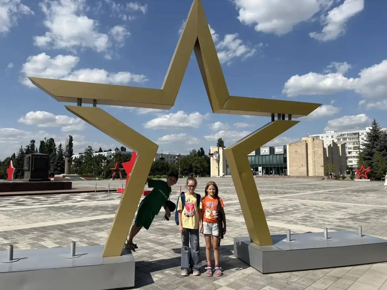 ☀️ В нашем лагере день пролетает как одно мгновение!