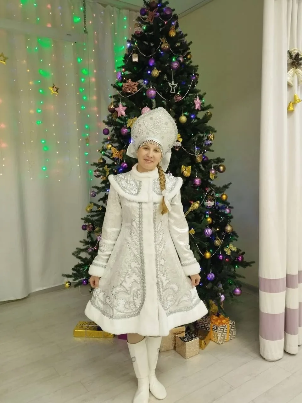 Снегурочка в Новосибирске!  Поддержите нашего воспитателя Струкову Анастасию Анатольевну в конкурсе 
