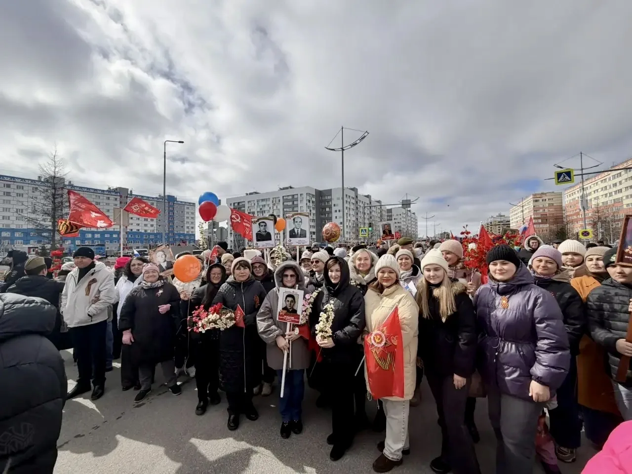 🇷🇺✨ «Бессмертный полк» — память, объединяющая поколения ✨🇷🇺  Коллектив школы , родители и учащиеся М