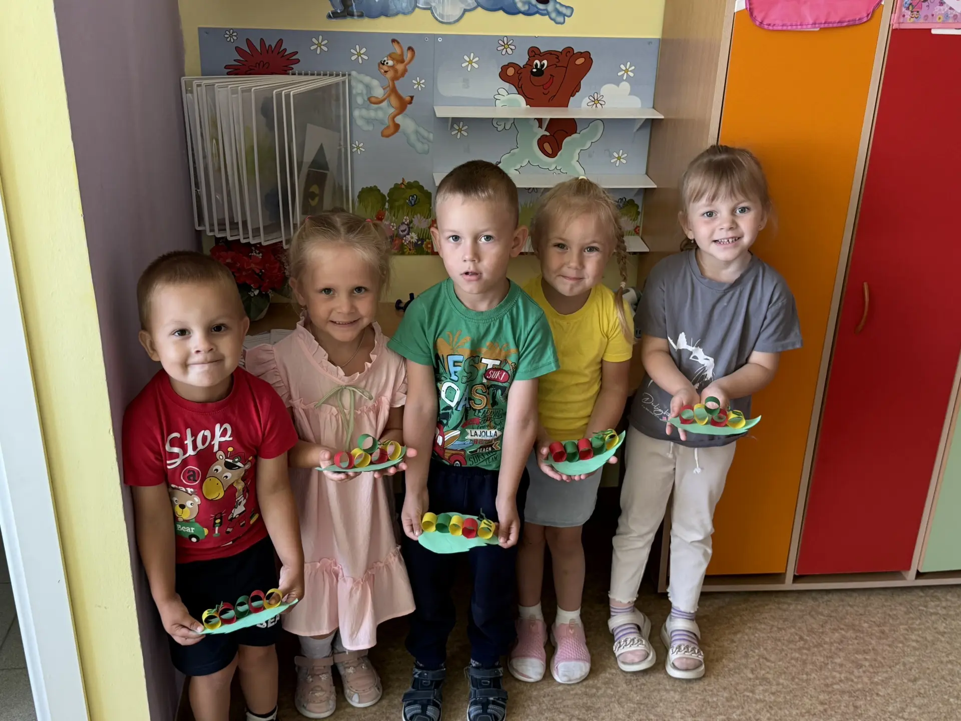 🌞Лето – это пора ярких впечатлений и новых открытий для наших маленьких воспитанников. В младшей ра
