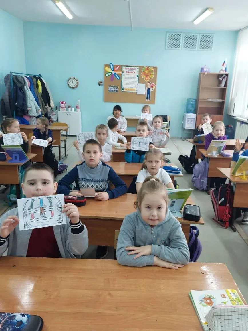 🎉 Как насыщенно и ярко прошла наша предметная неделя в 1б! 🎉  С 15 по 19 ноября мы окунулись в мир л