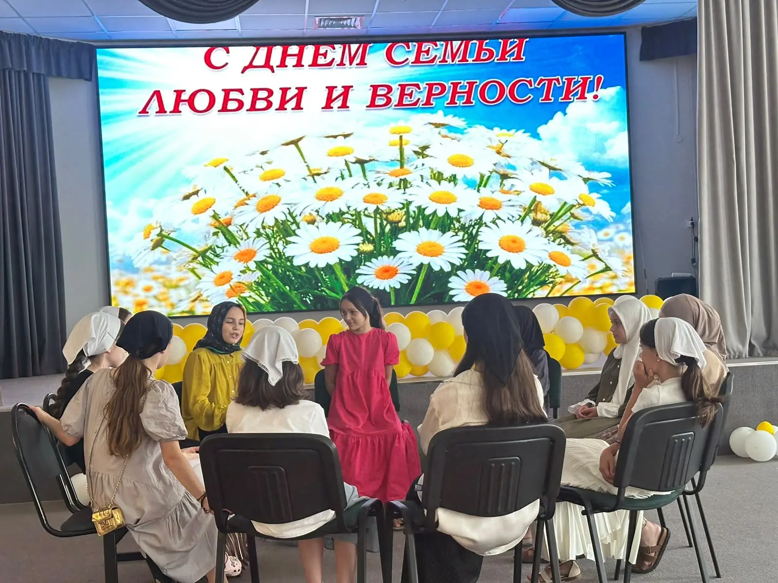 В рамках проведения
Всероссийской недели правовой помощи 
по вопросам защиты интересов семьи в МБУ Д
