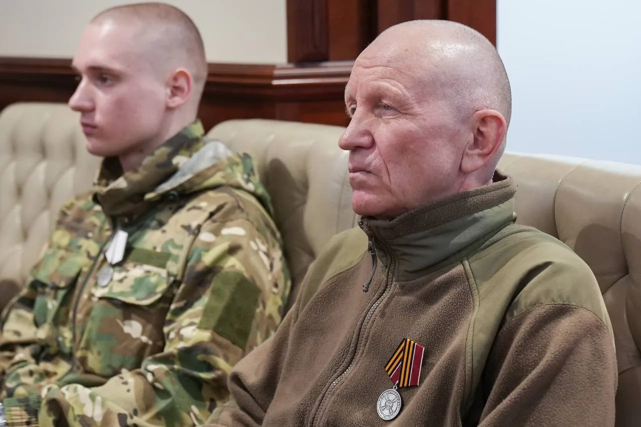 🎖Вручил государственные награды бойцам легендарного подразделения БАРС — медали «За отвагу», «За хра