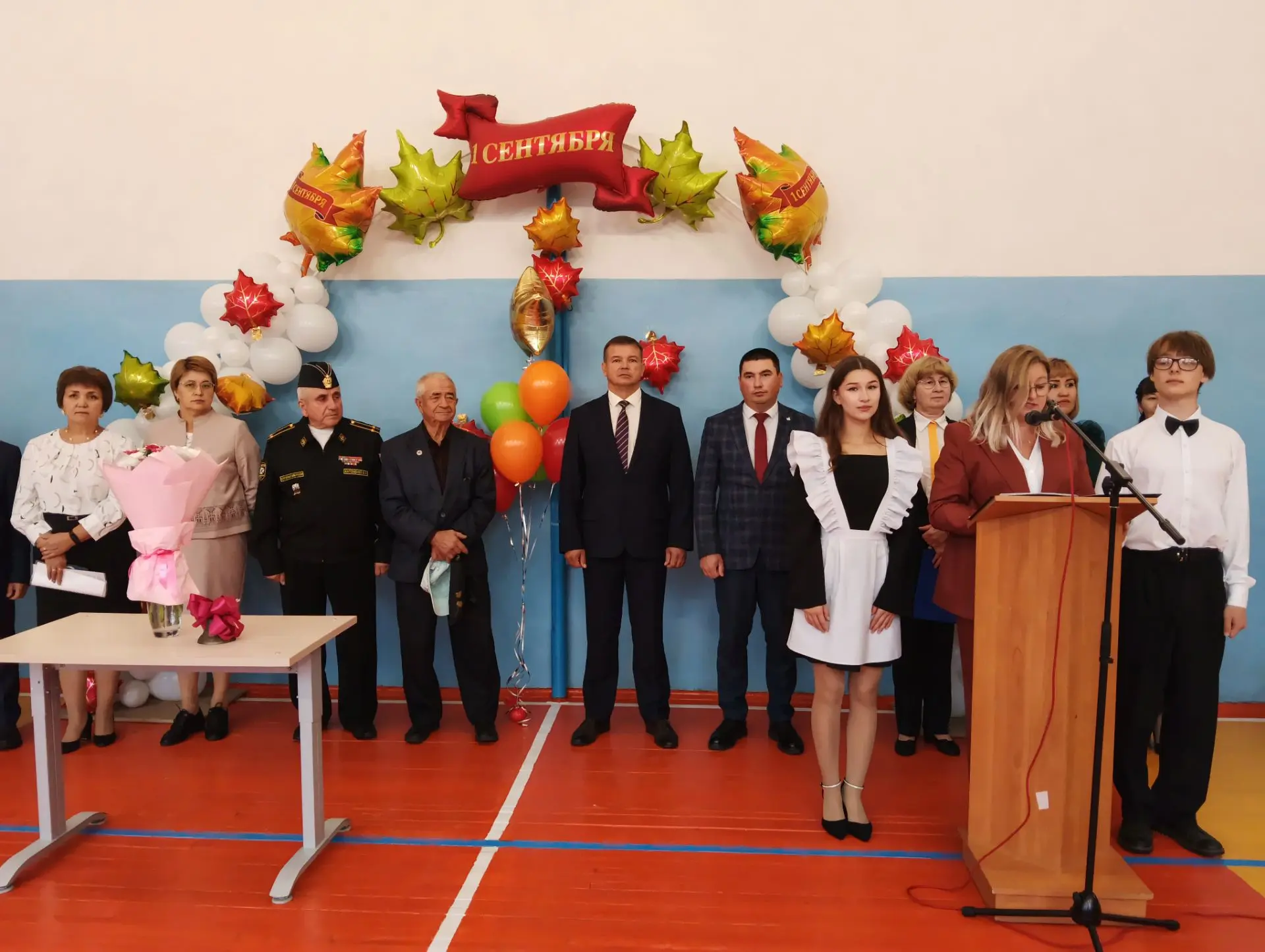 Сегодня в нашей школе прошла торжественная линейка, посвящённая Дню знаний. Праздник со...