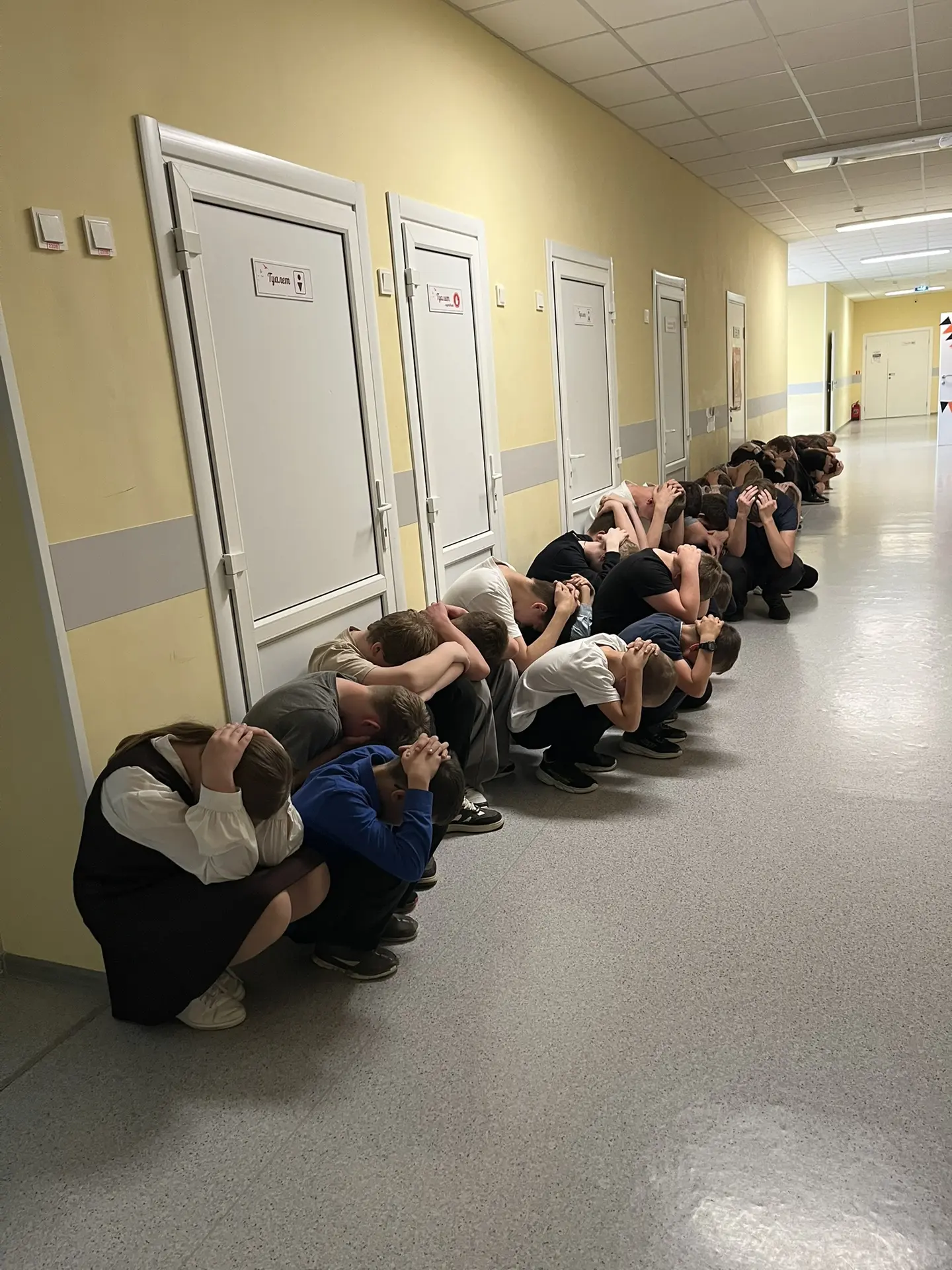 Сегодня в школе прошла учебная тревога по атаке БПЛА и ракетной опасности. Все ребята ч...