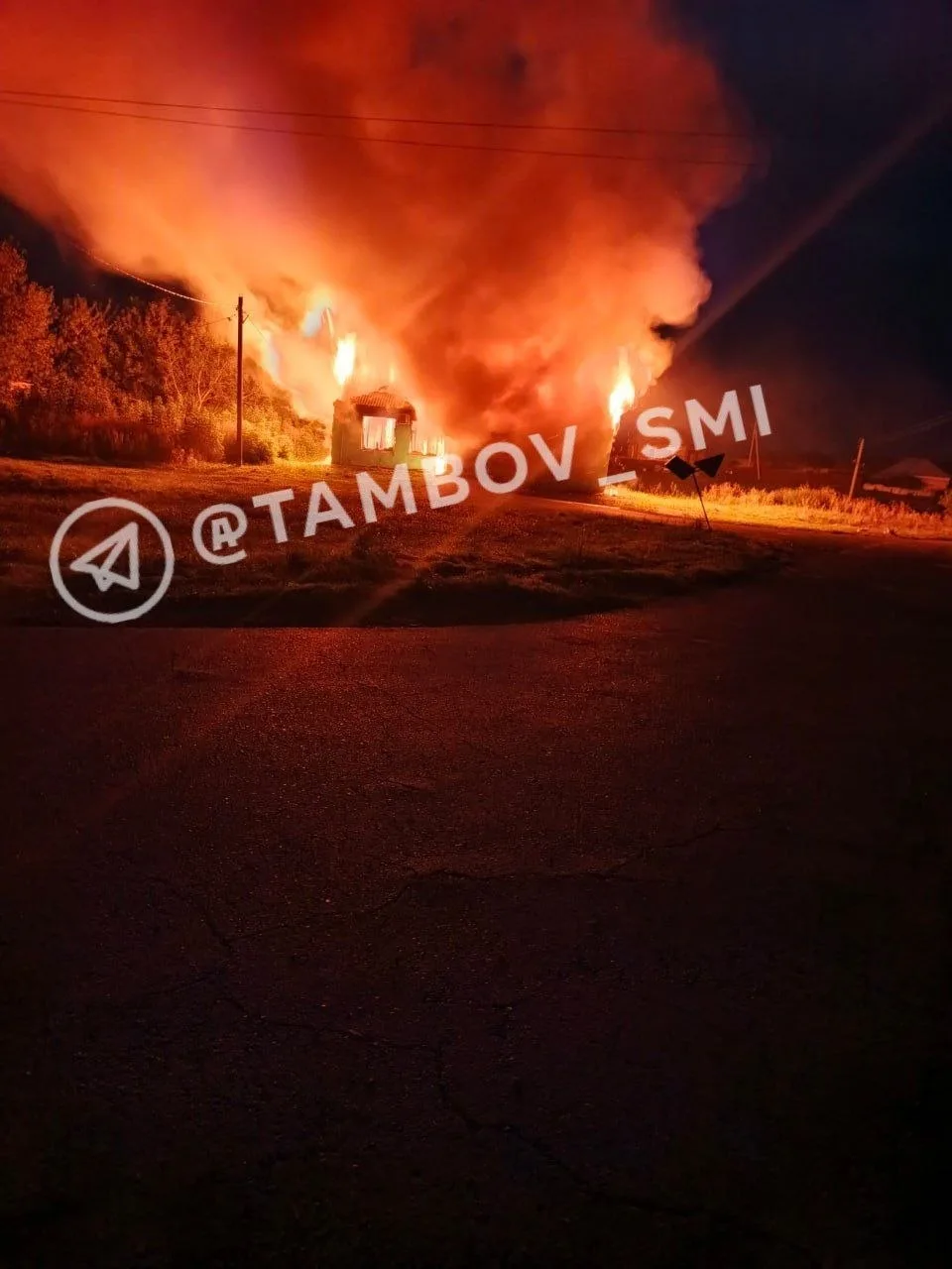 🔥Магазин полыхает под Тамбовом