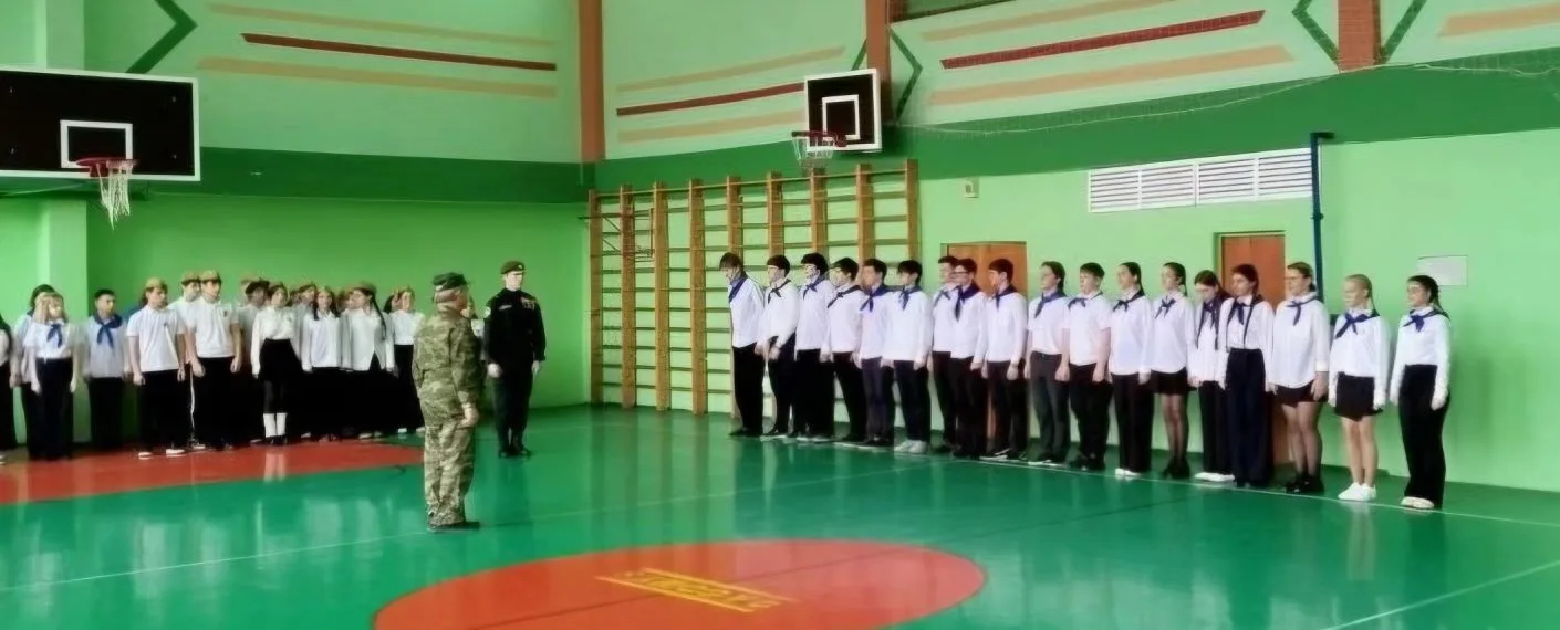 И вот настал черёд главных сил — учащихся 8, 9, 10 и 11 классов! ⚡🔥 Здесь уже не просто смотр, а нас