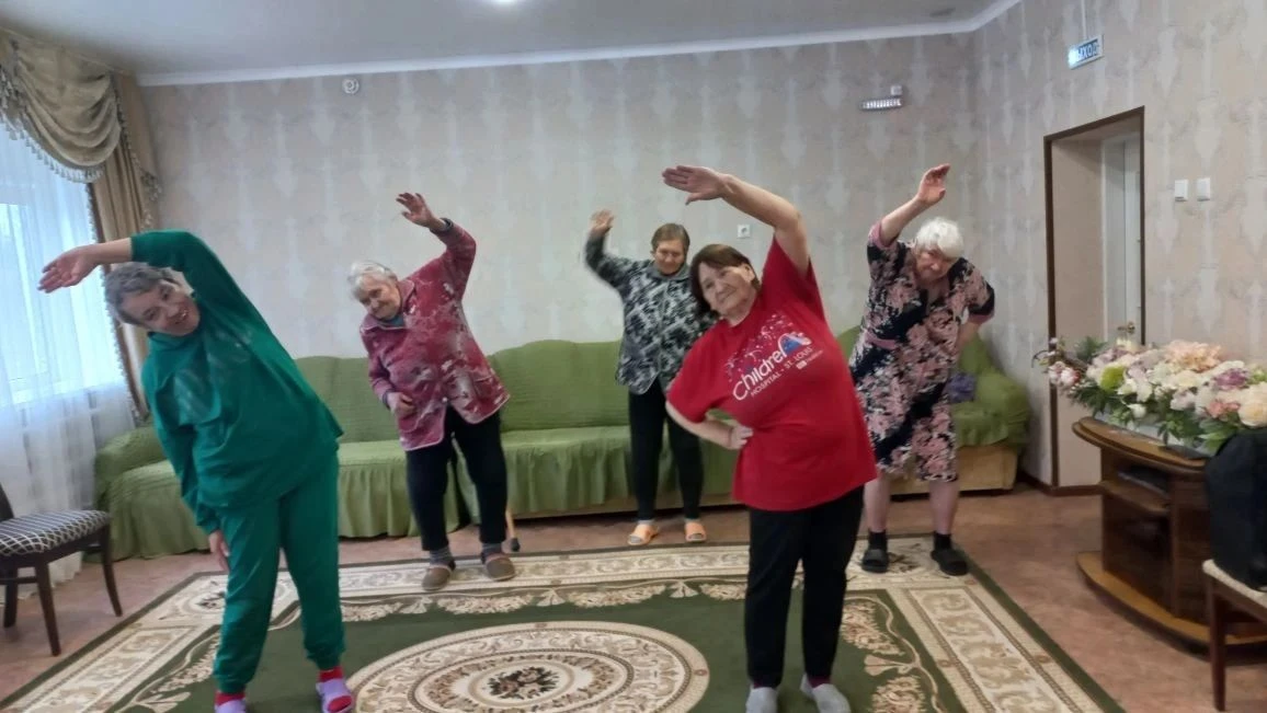 Каждое утро в рамках проекта «Время активных» для граждан серебряного возраста во всех ...