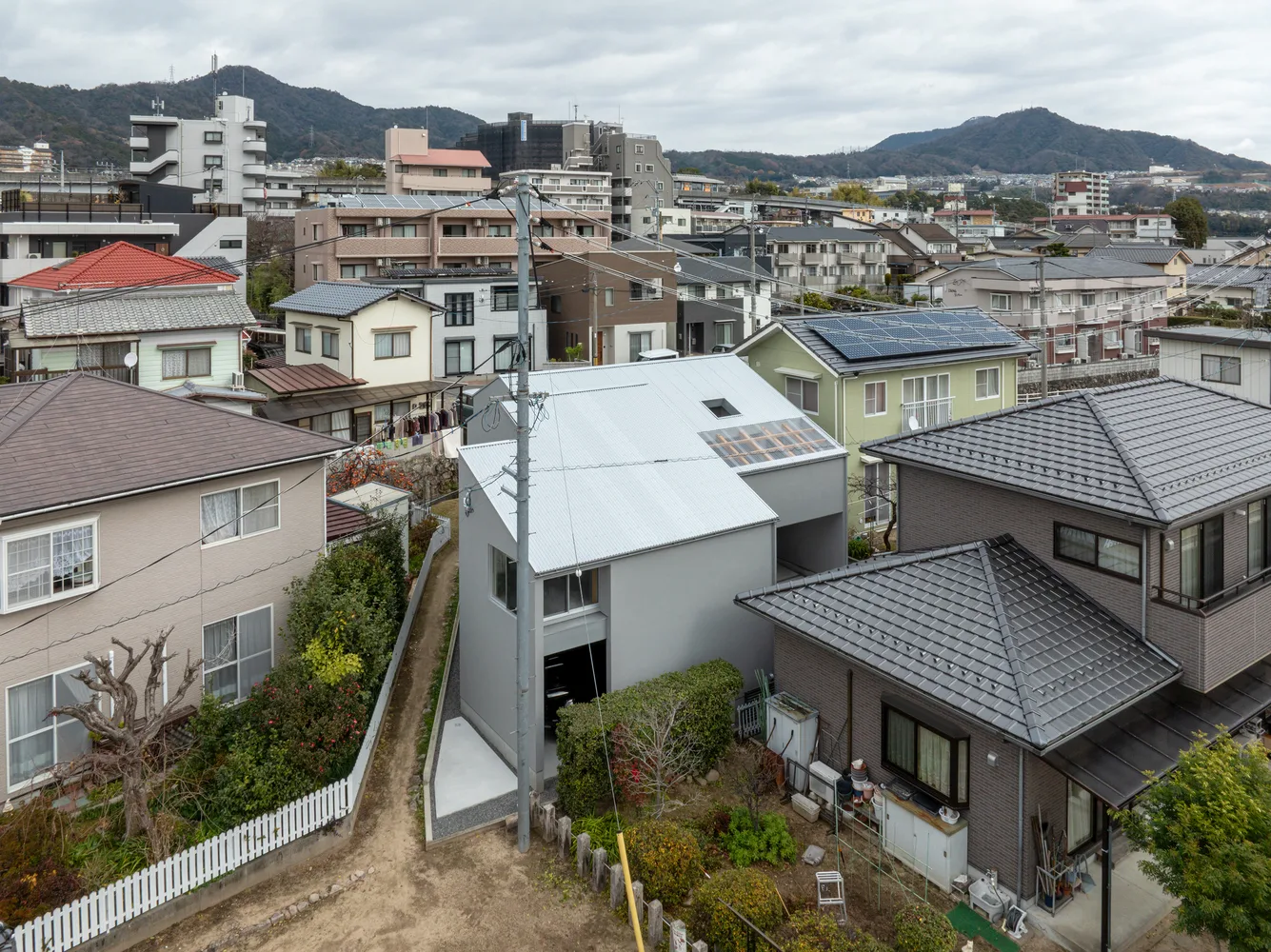 ▶ House in Kamiyasu / Yutaka Yoshida Architect & Associates