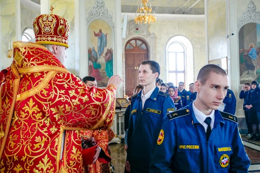 Кадеты курских школ посетили Пасхальный молебен в рамках Георгиевского сбора   По традиции в рамках 