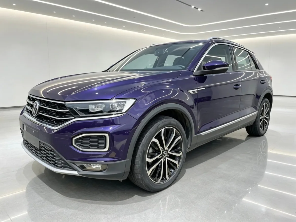 🇨🇳 Volkswagen T-Roc 1.4 · 2021