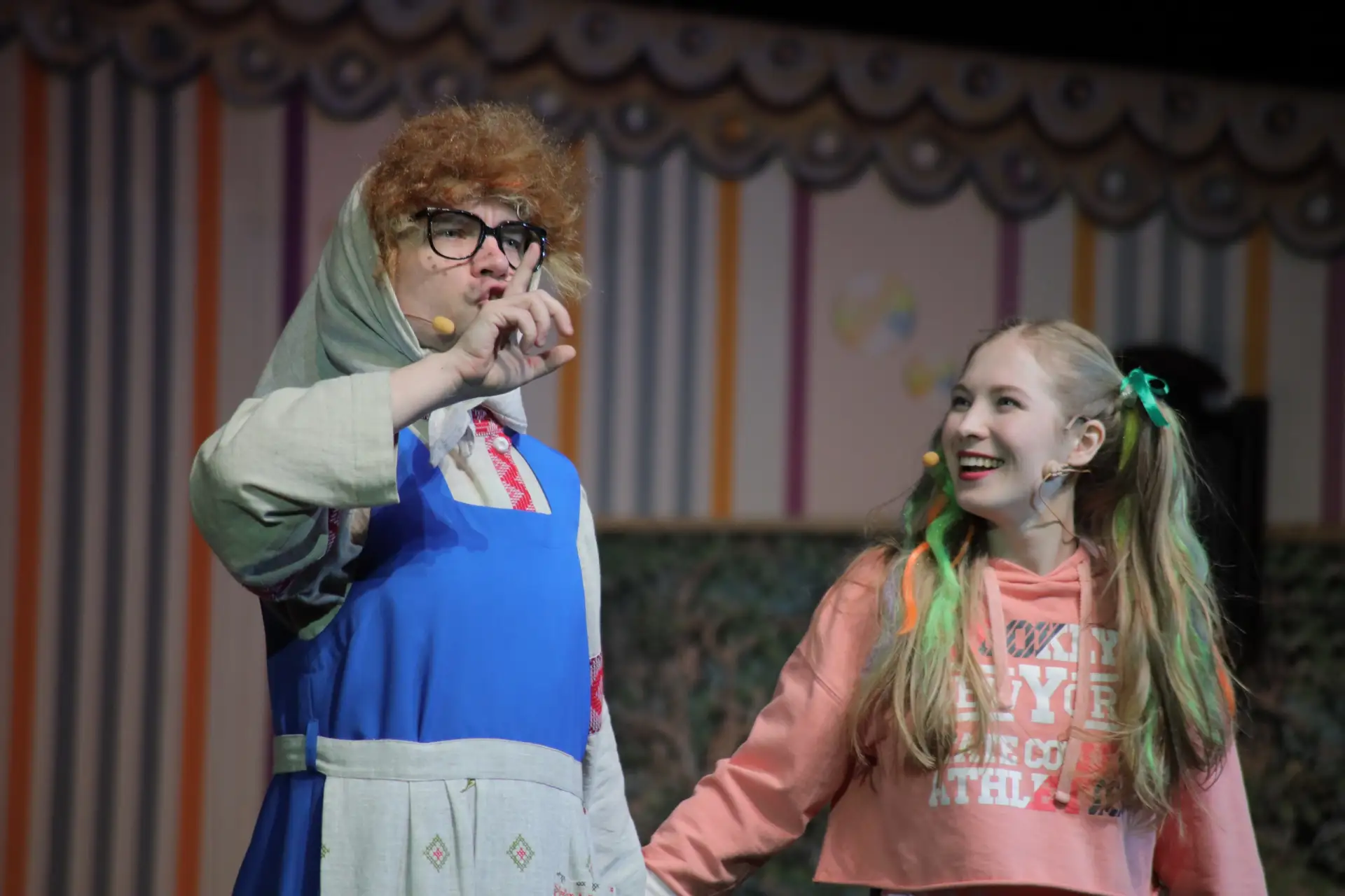 🎭25 июня в 19.00 - «Тайна старинных часов», В. Орлов, сказка, 0+
Вечерний семейный показ в дни школ