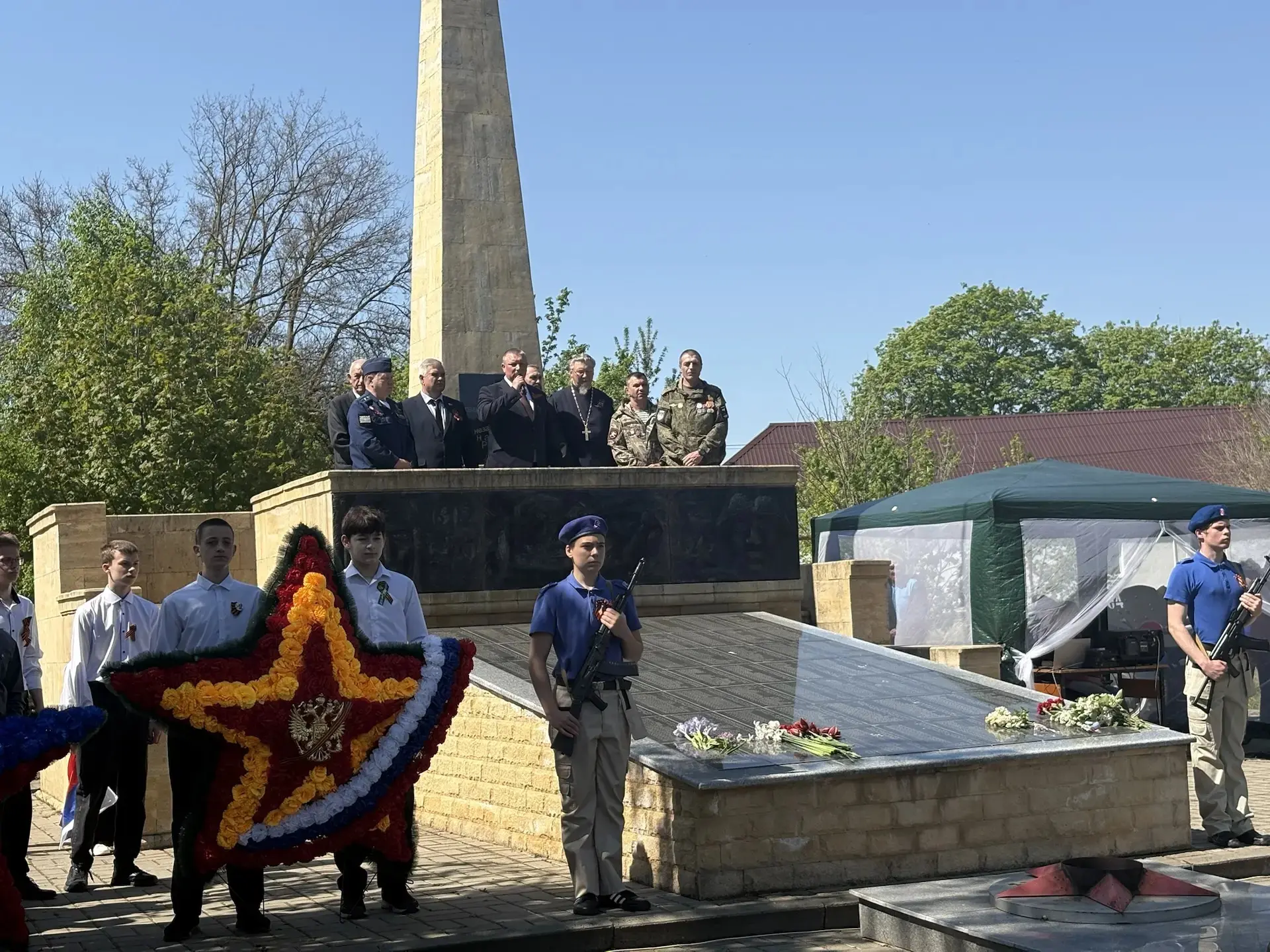 🎖️ 9 Мая — День Великой Победы! 🎖️ Сегодня МБОУ СОШ 6 с гордостью и уважением приняла участие в торж