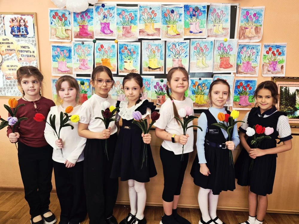 🖌🎨Первые весенние краски на уроке ИЗО  На уроке изобразительного искусства в 1 «В» классе ребята соз
