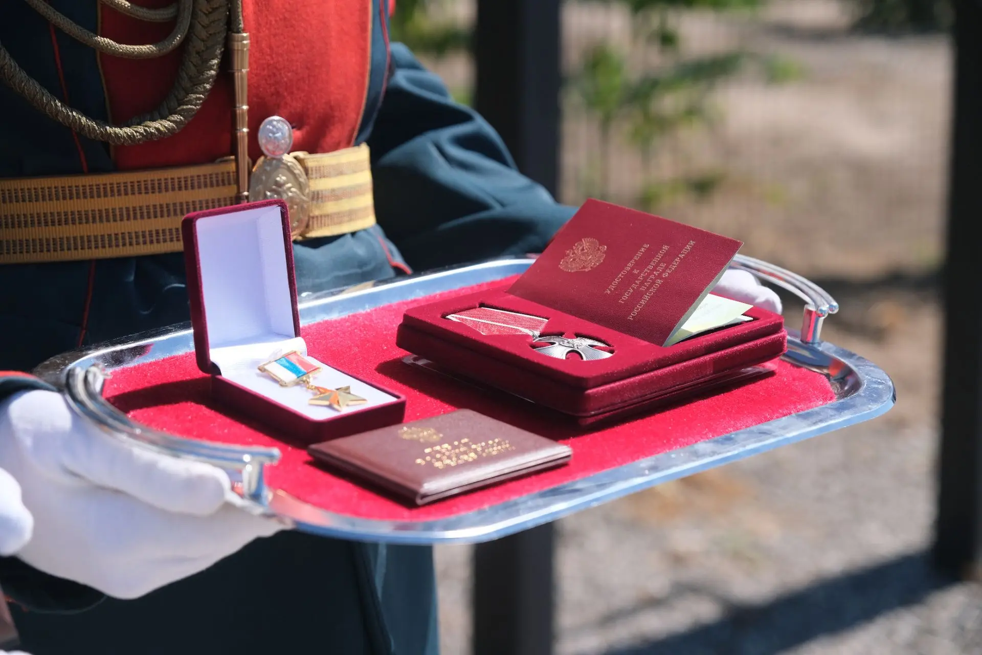 Сегодня простились с Героем России, нашим земляком из Приволжского района— отважным рус...