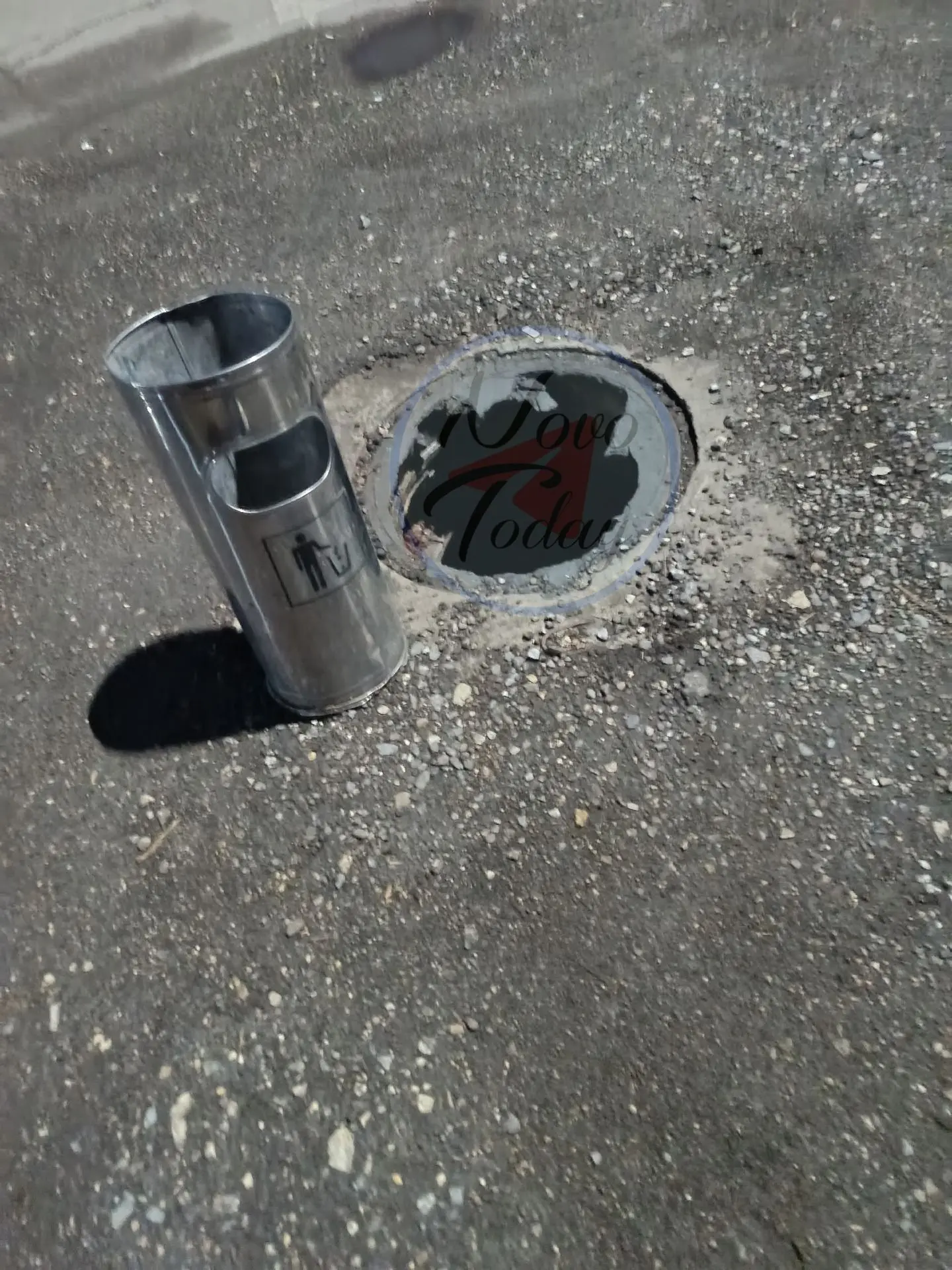 🆘️Жители города снова просят ответственных лиц установить нормальные крышки на колодец...