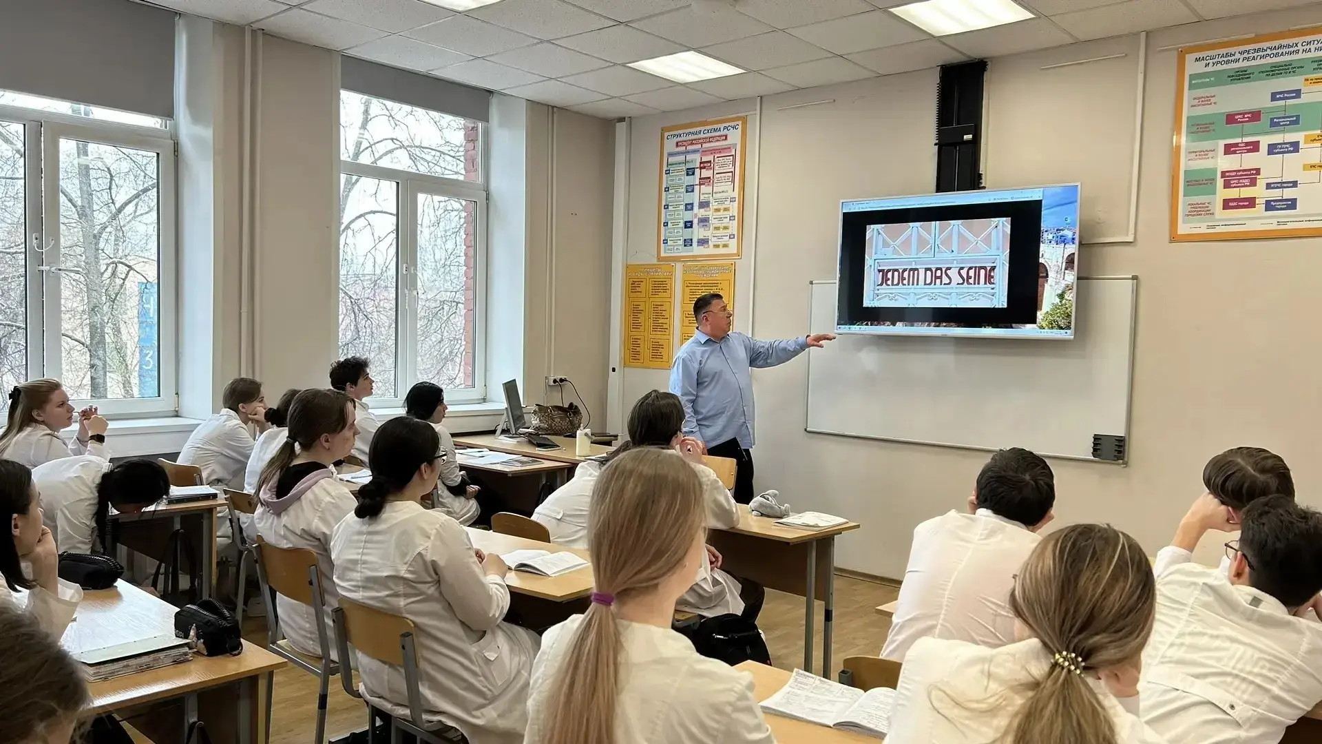 Урок мужества в МК № 7: память, которая объединяет  10 апреля в колледже прошёл особенный урок мужес