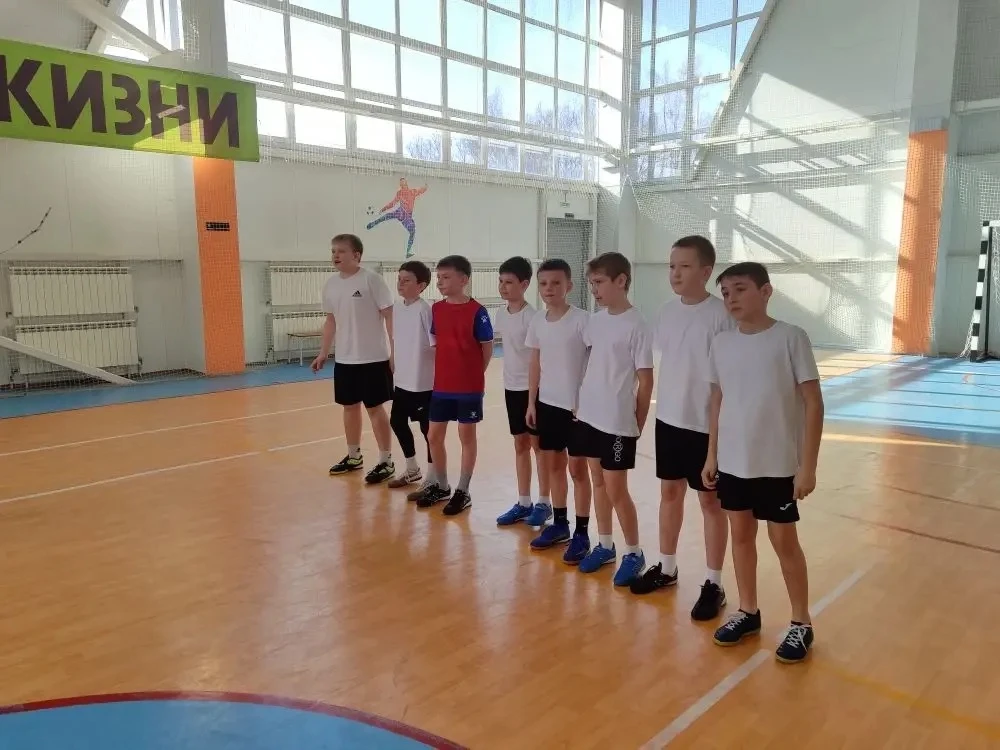 🥇ПЕРВЫЕ В ПЕРВОЙ!   На этой неделе в ФОК «Центр-Юг» кипели спортивные страсти - там проходил муницип