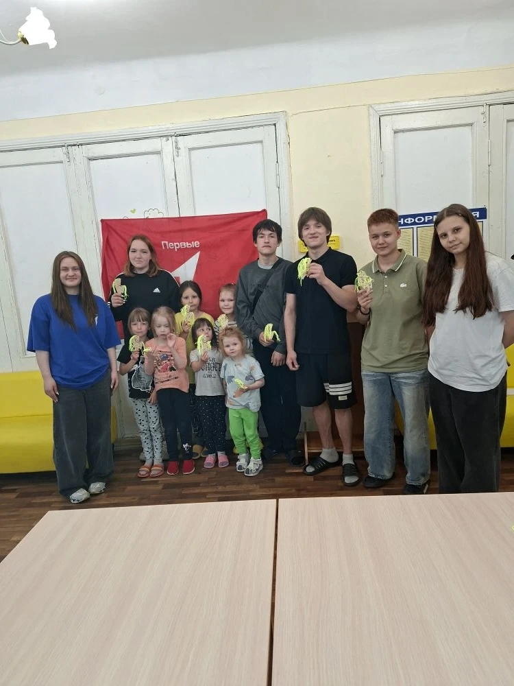 ✨Наши ребята всегда рады встрече с активистами Совета Первых города. И в этот раз весело провели вре