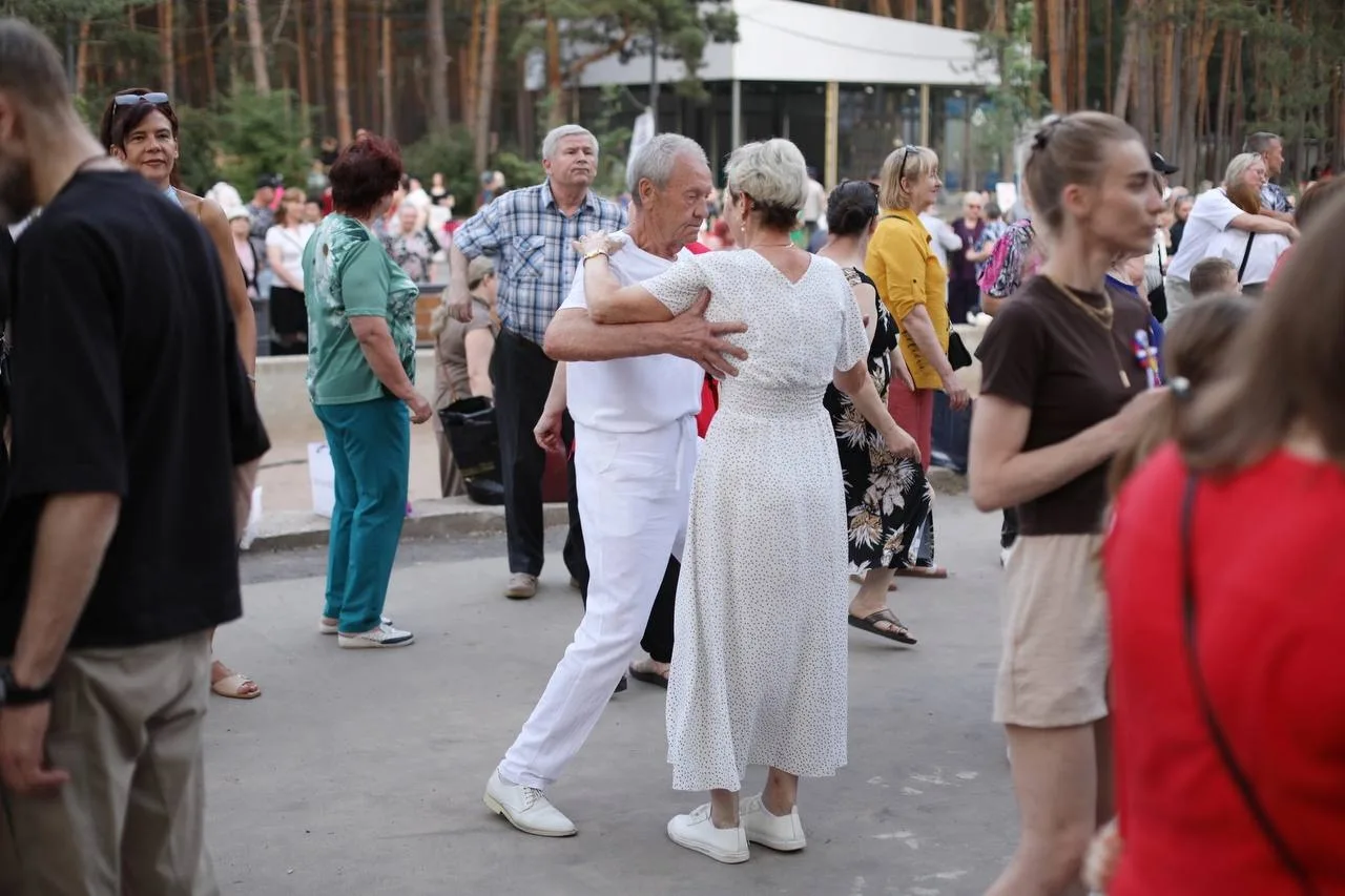🕺 Музыкальная программа в парке «Танаис»!

В программе:
📍 Малая сцена
🎵 18:00 — Концертная програ