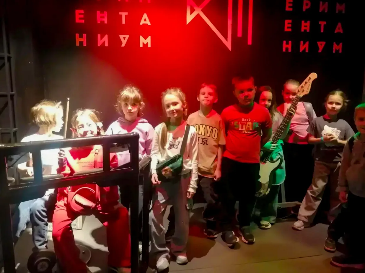 НАВСТРЕЧУ НАУЧНЫМ ОТКРЫТИЯМ 🔬✨  Наука может быть по-настоящему увлекательной — в этом убедились учен