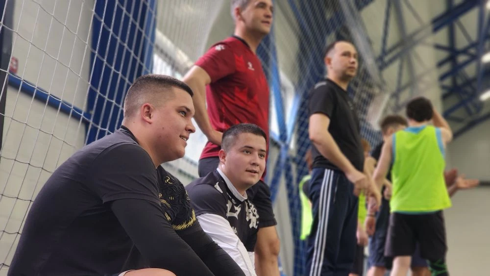 Спорт, дружба и уважение! ⚽️🚒  Сегодня наши ребята из школьной футбольной команды «Движения Первых» 