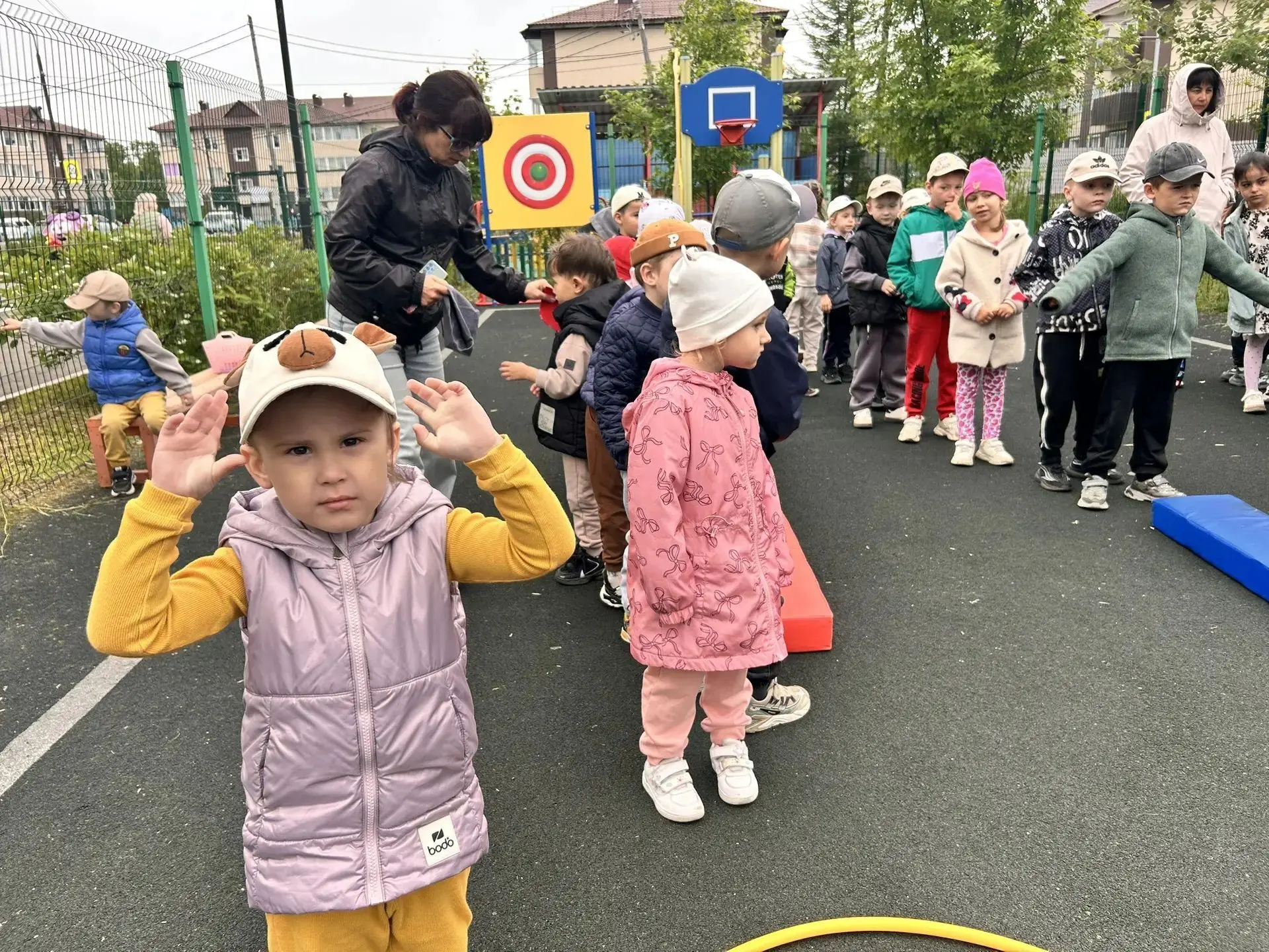 Наши маленькие исследователи отправились в незабываемое приключение за сокровищами страны Радуги! Чт