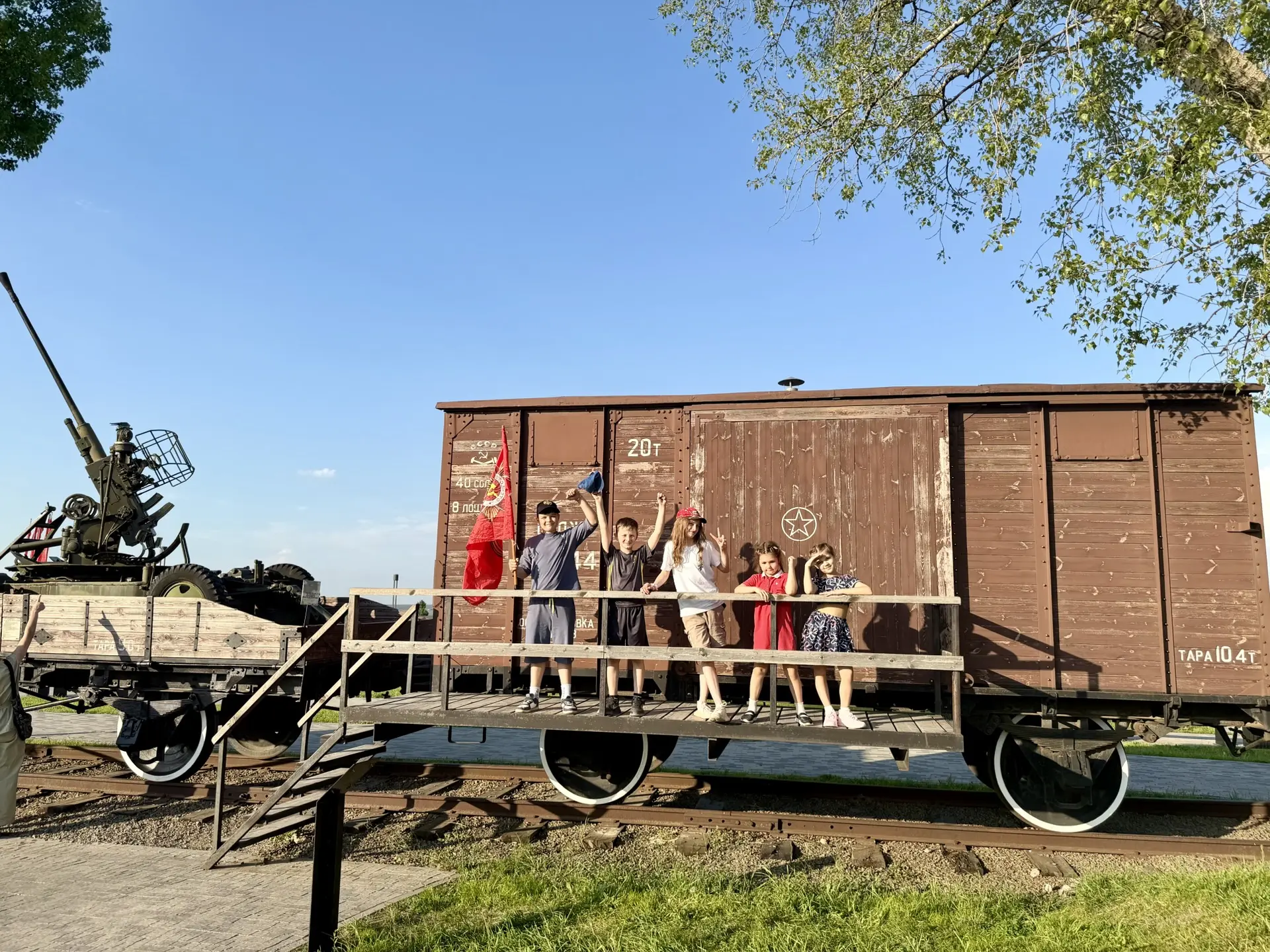 🇷🇺 Приемственность поколений: помним подвиг предков.  🎖️Очень важно, чтобы наши дети помнили о герои