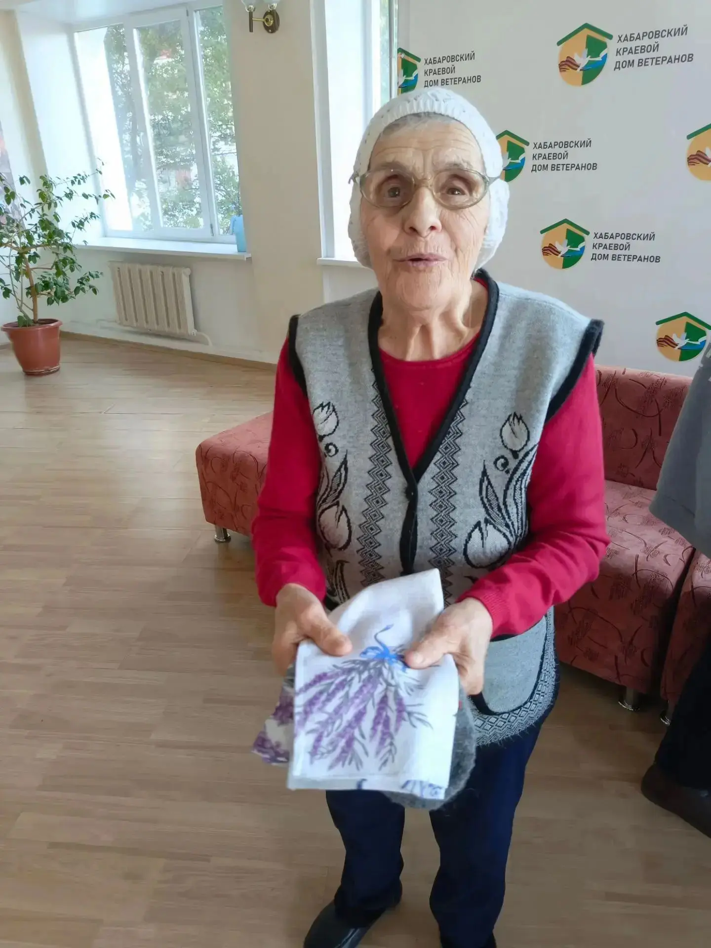 🎉 Тёплые слова и тёплые дела: в нашем лицее прошла акция «Тёплые руки»! 🎉