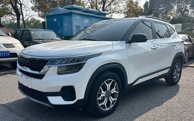 🔥 Шикарный Kia KX3 Sportage 2021 года — ваш идеальный городской спутник! 🔥