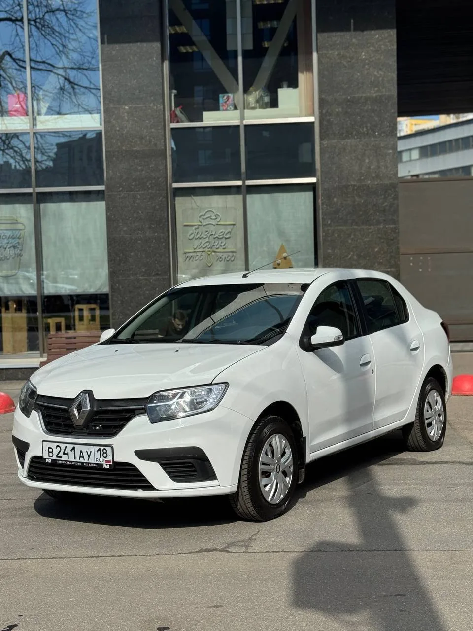 😍Скидка 20.000₽  Renault Logan  ▪️ Год выпуска — 2021 ▪️ 1.6 | автомат | 102 лс ▪️ 110 тысяч на одом