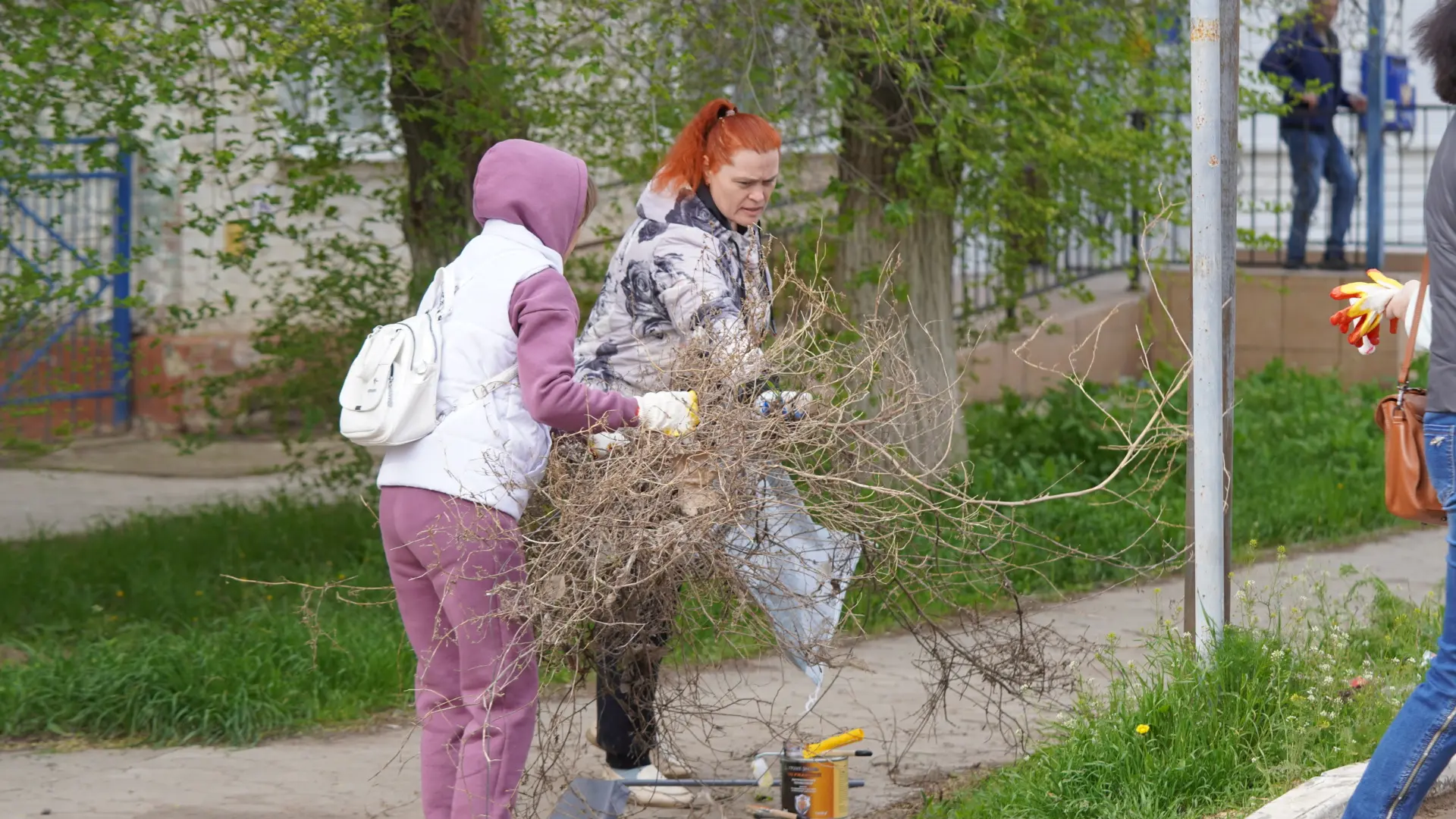 «Всероссийский субботник» - сделаем наш район чище вместе!  25 апреля на территории Икрянинского рай