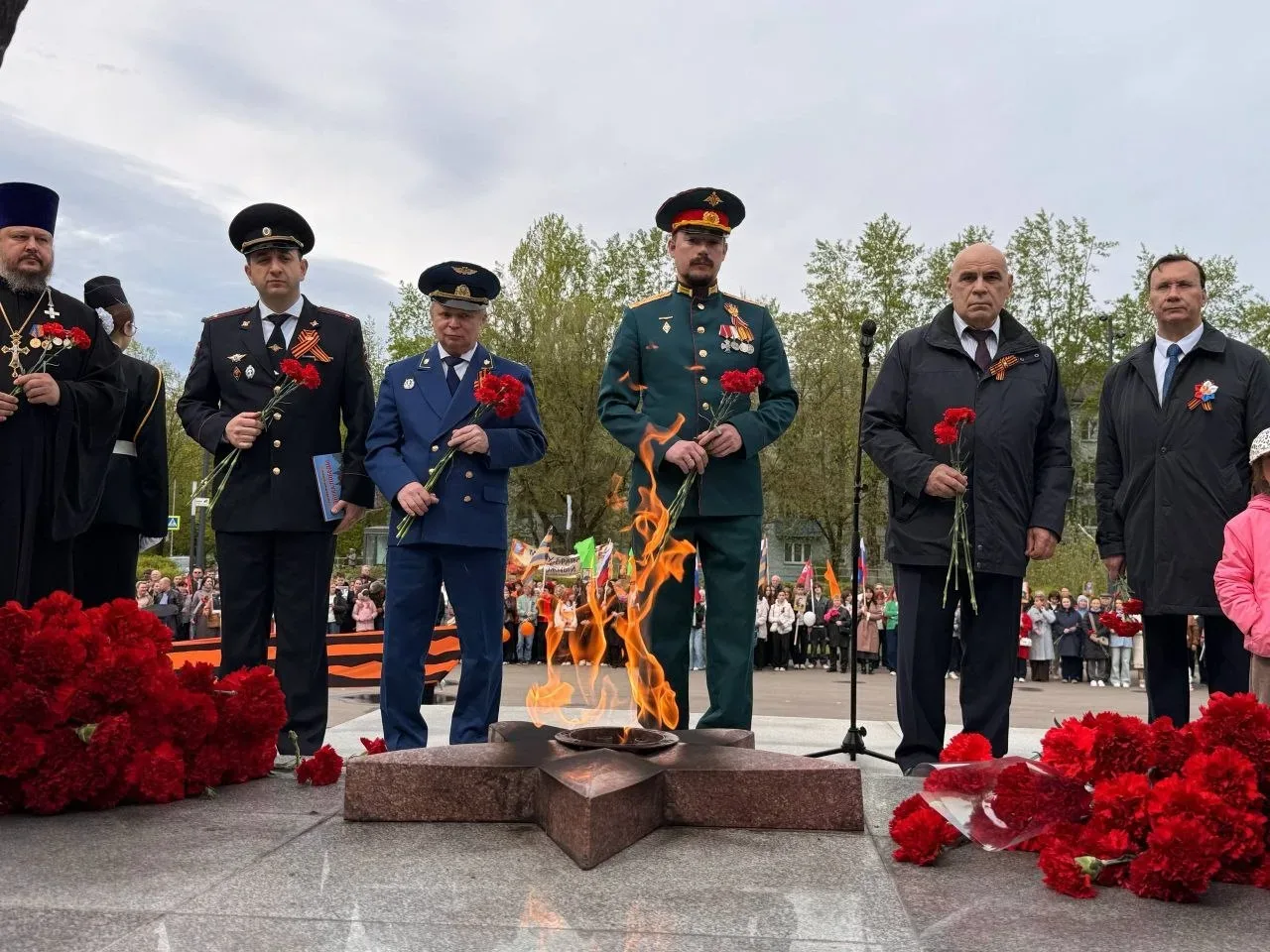 В Лобне почтили память Героев Великой Отечественной войны  9 Мая - праздник, объединяющий все поколе