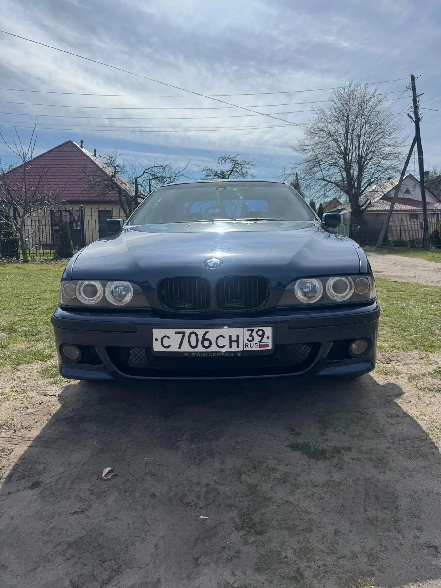 Продаю свой личный автомобиль, во владение более 3 лет для своих лет машина в хорошем с...