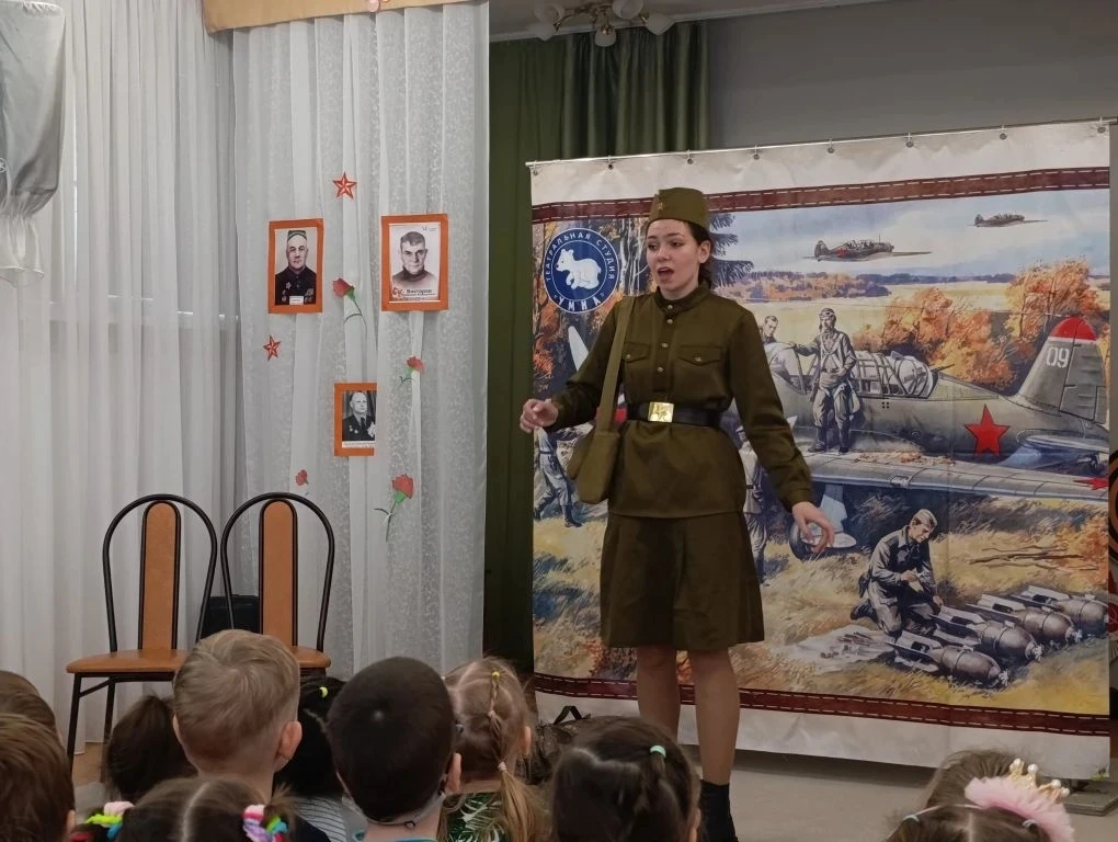#ПомнимиГордимсяДетсад75
В преддверии 9 Мая — Дня Победы в дошкольном учреждении были организованы м