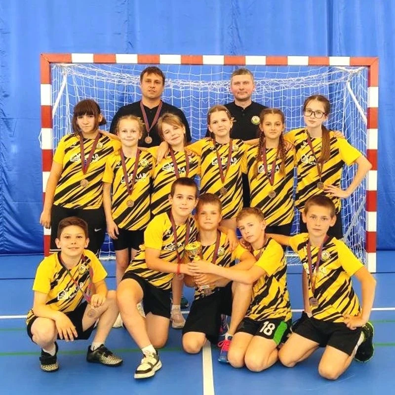 🏆 Мы в тройке лучших в крае!  Завершились финальные соревнования по «Весёлым стартам», в которых бор