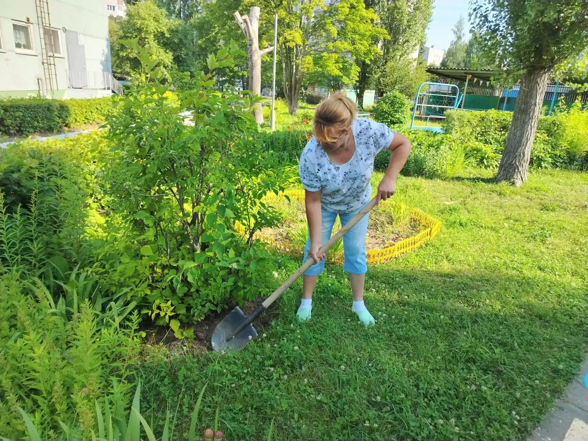В МБДОУ "Детский сад № 2" г.Чебоксары полным ходом идет подготовка к новому учебному году при участи