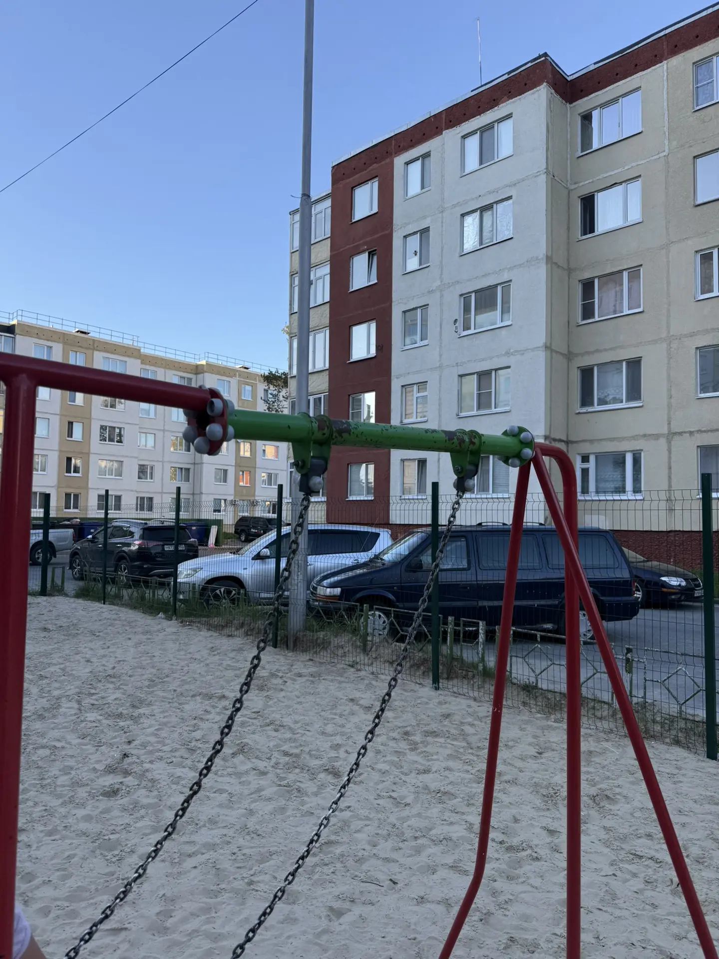 В ходе вчерашней встречи с жителями выявлена неисправность оборудования на детской площ...