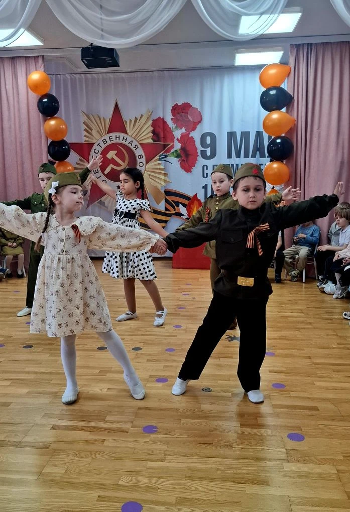 🎇🎇🎇В преддверии Дня Победы в МАДОУ №115 (корпус 2) состоялся праздничный концерт.