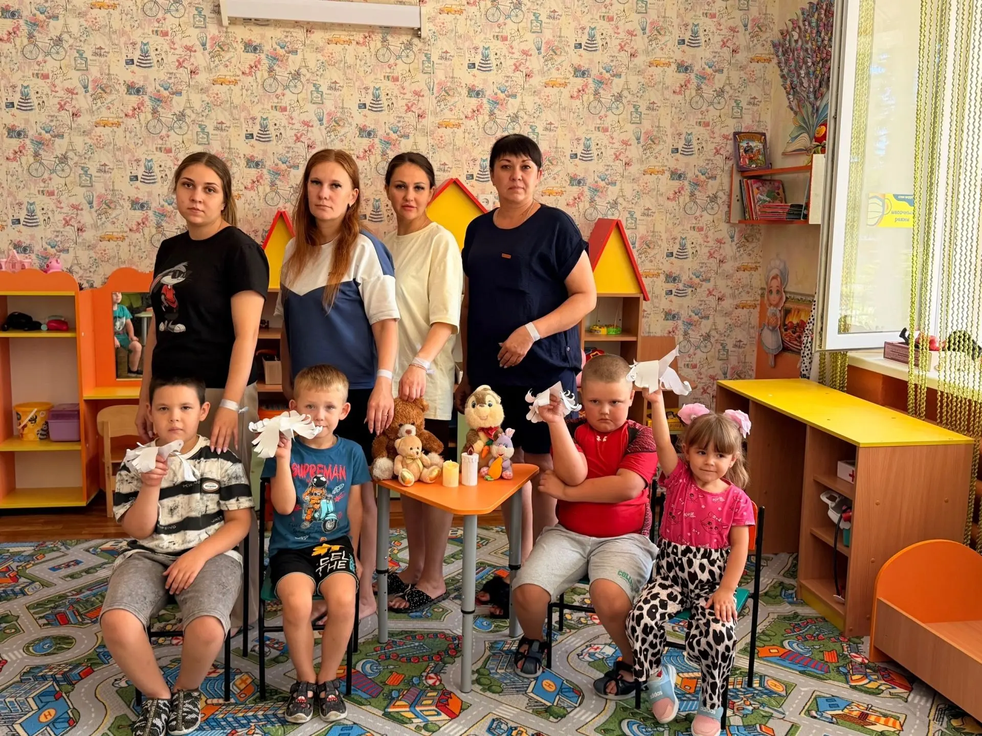 🕊️ Ангелы в наших сердцах: в нашем ДОУ прошла акция памяти детей — жертв войны в Донбассе