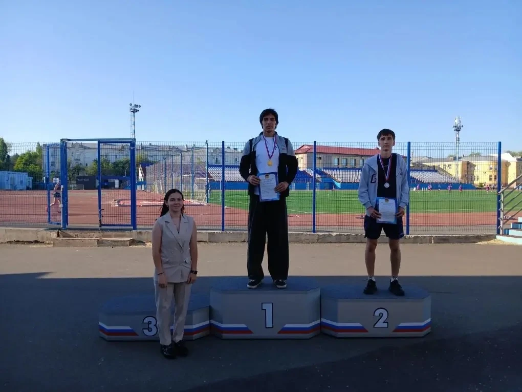 🏆 Итоги городского первенства: успехи наших спортсменов!  Поздравляем наших талантливых атлетов с бл