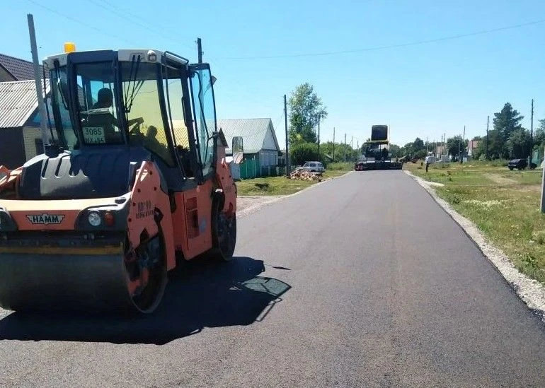Завершены дорожные работы на участке улицы Центральной в селе Новочановское
 
В селе Новочановское Б