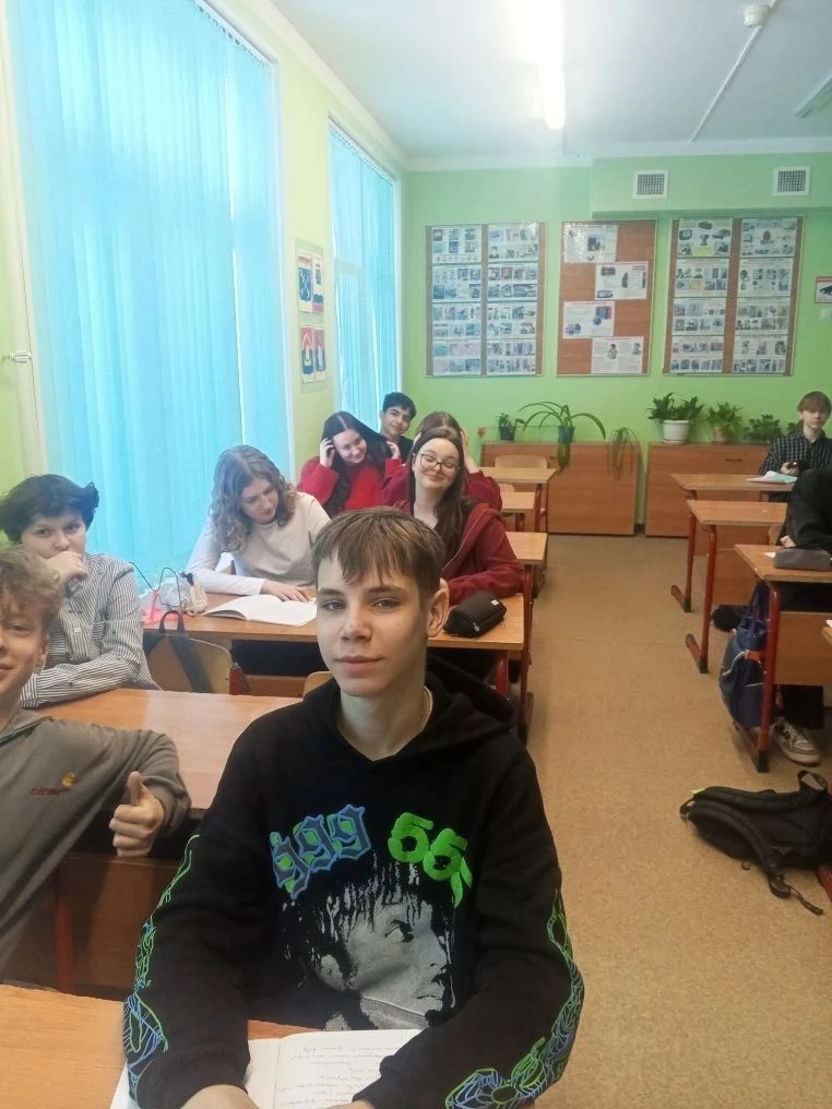 ❗Уроки мужества «Дорога жизни — Дорога Победы» Во всех параллелях 8-х классов нашей школы с 5 по 7 ф