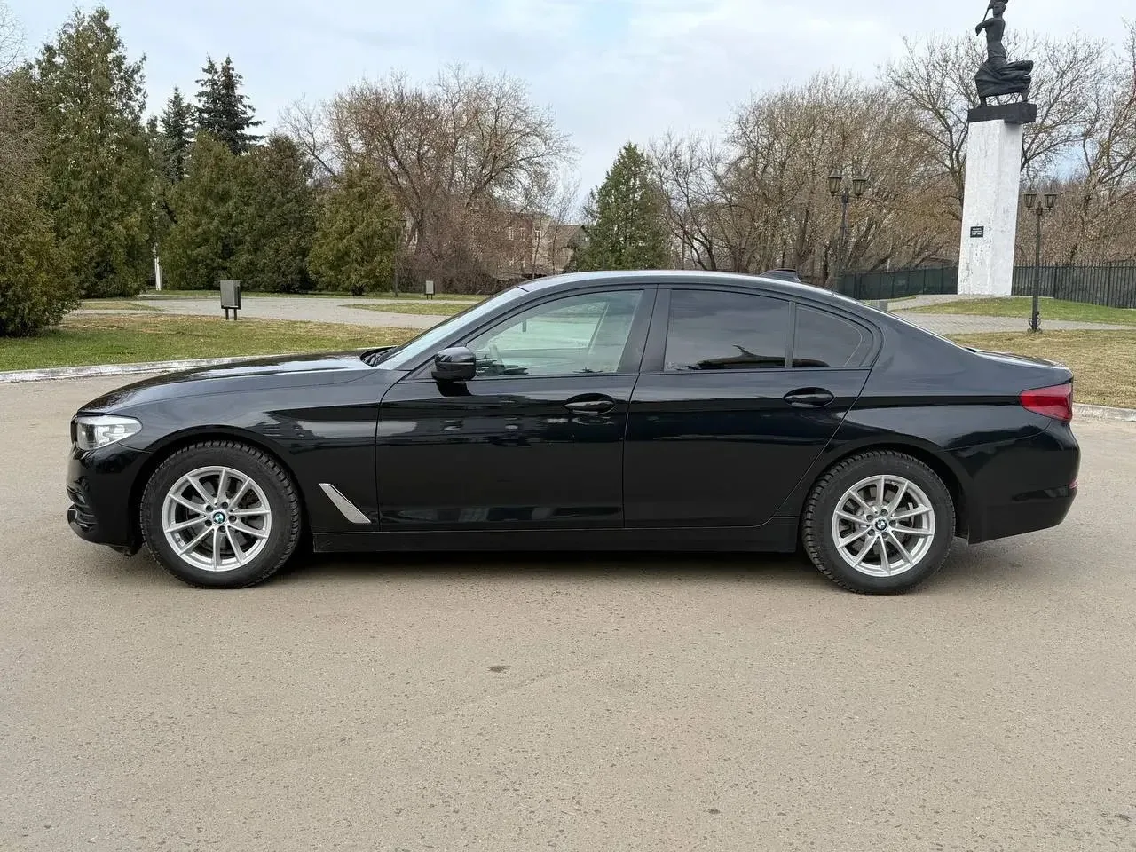 BMW 5 2.0 дизель АКПП 4WD 2018 год  1хоз Настоящий немец , германская сборка  В идеальном состоянии 