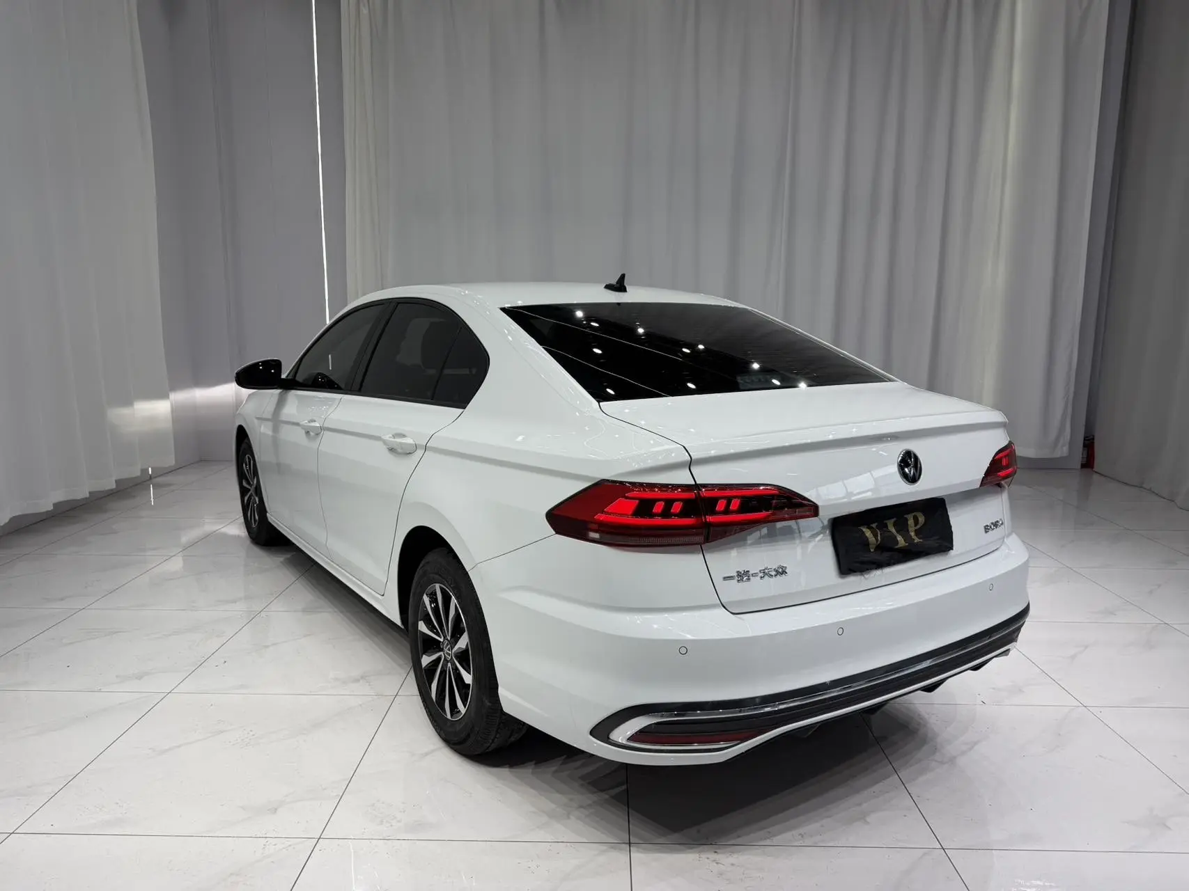 ✅ В продаже в Китае   VW BORA 2023 год 46 000 км 1.5 бензин  Передний привод  КПП - автомат ✅ Компле