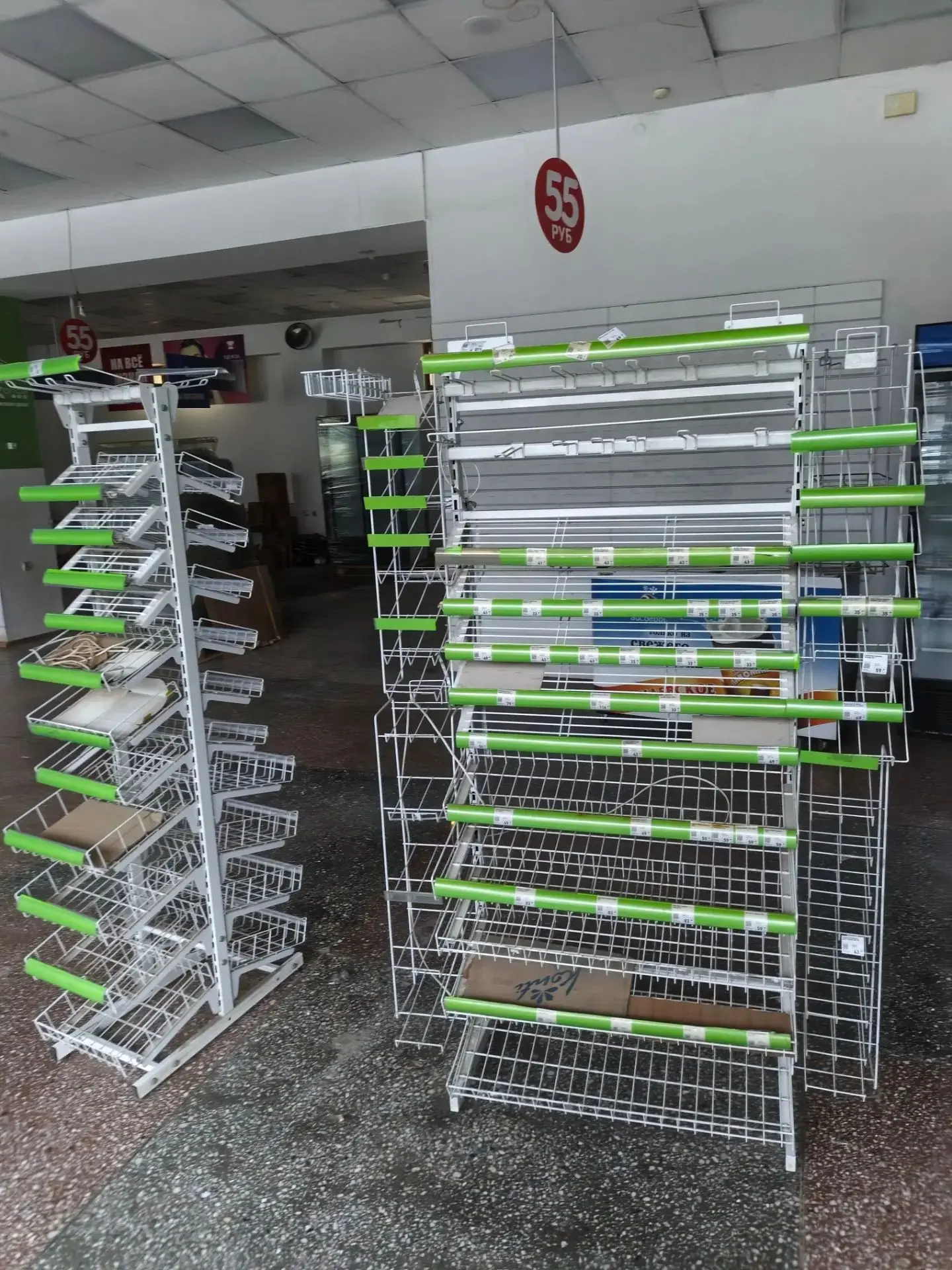 Продам. Две за 1000. Самовывоз. 89235320795