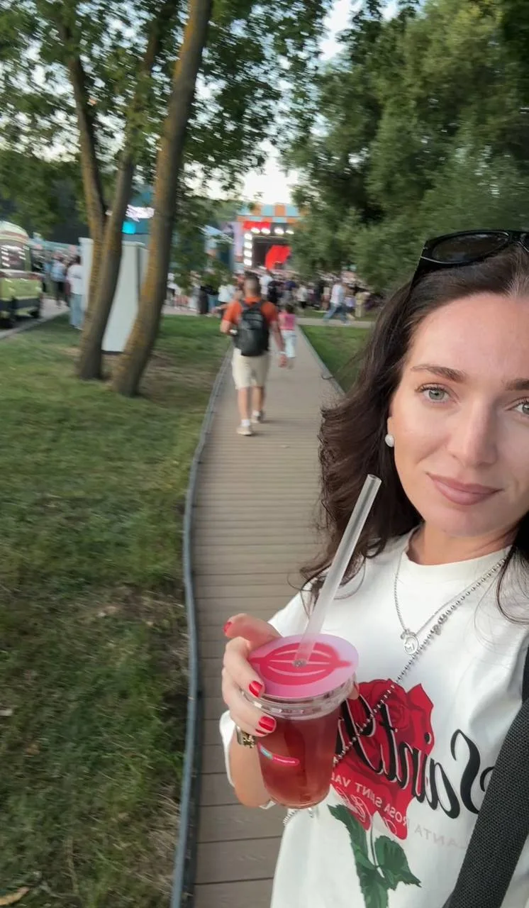 Прикольно) есть активности за которые дают бесплатные напитки, мне выпал
Магний б6😅
Как маме двоих 
