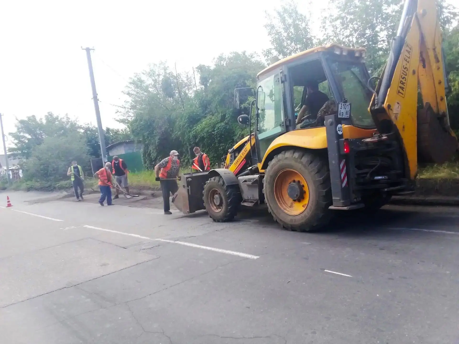 В Шахтерском округе приводят в порядок улично-дорожные сети

В рамках мероприятий по наведению чисто